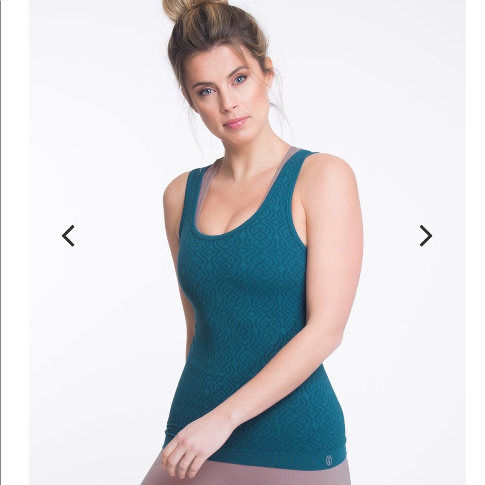 Brand new with tags Climawear top